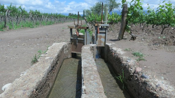 Water irrigation thingy